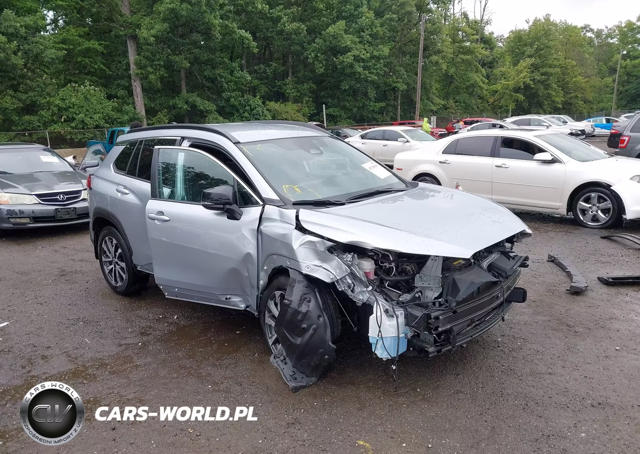2025 Toyota Corolla Cross Xle – zdjęcie 1 z 17