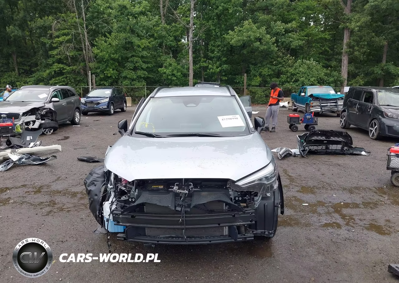 2025 Toyota Corolla Cross Xle VIN:7MUEAABGXSV128013 - 13