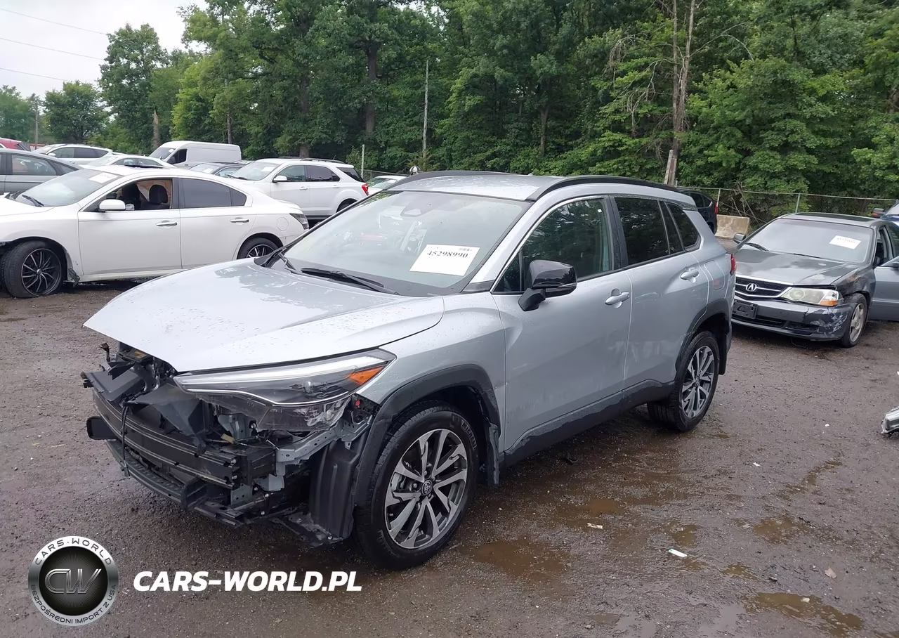 2025 Toyota Corolla Cross Xle VIN:7MUEAABGXSV128013 - 2