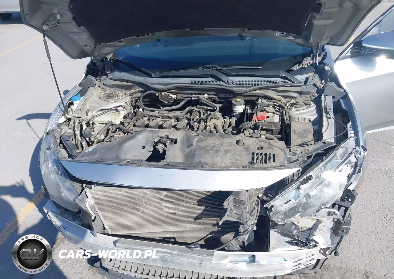 2018 Honda Civic Sport VIN:SHHFK7H4XJU402405 - 10