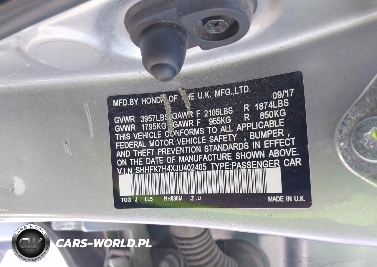 2018 Honda Civic Sport VIN:SHHFK7H4XJU402405 - 9