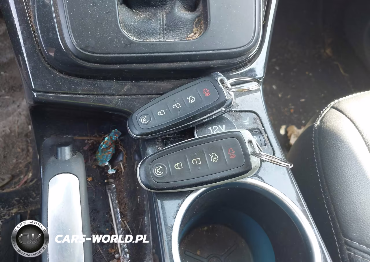 2016 Ford Escape Titanium VIN:1FMCU9JX2GUA01781 - 11