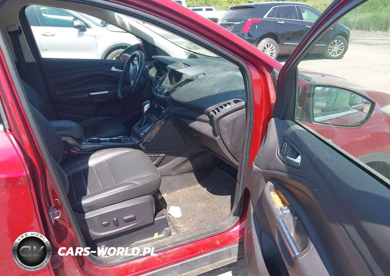 2016 Ford Escape Titanium VIN:1FMCU9JX2GUA01781 - 5