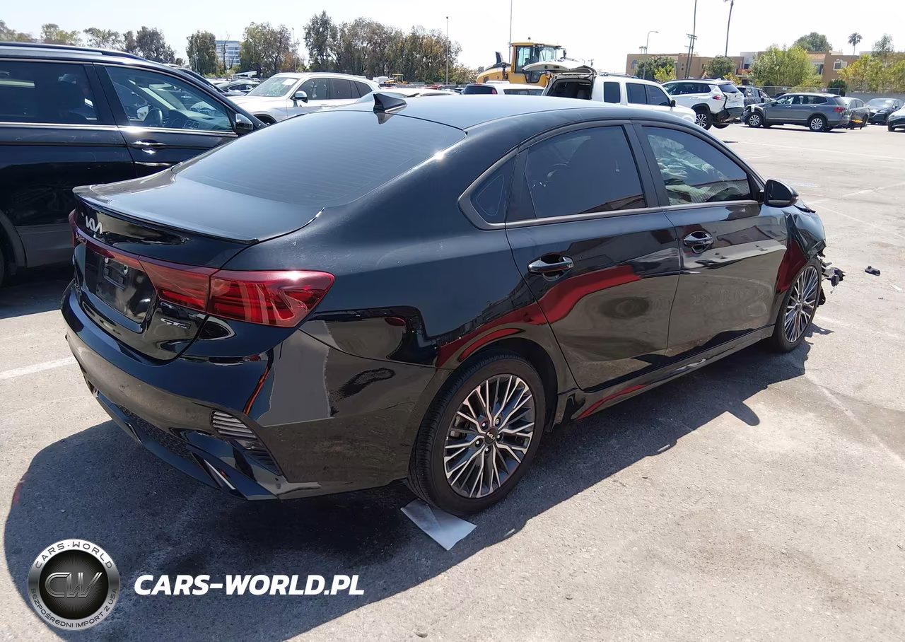 2023 Kia Forte Gt-Line VIN:3KPF54AD7PE679464 - 4