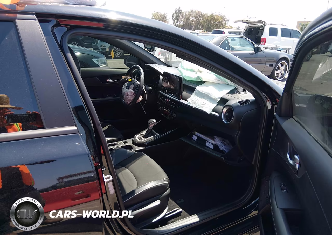 2023 Kia Forte Gt-Line VIN:3KPF54AD7PE679464 - 5