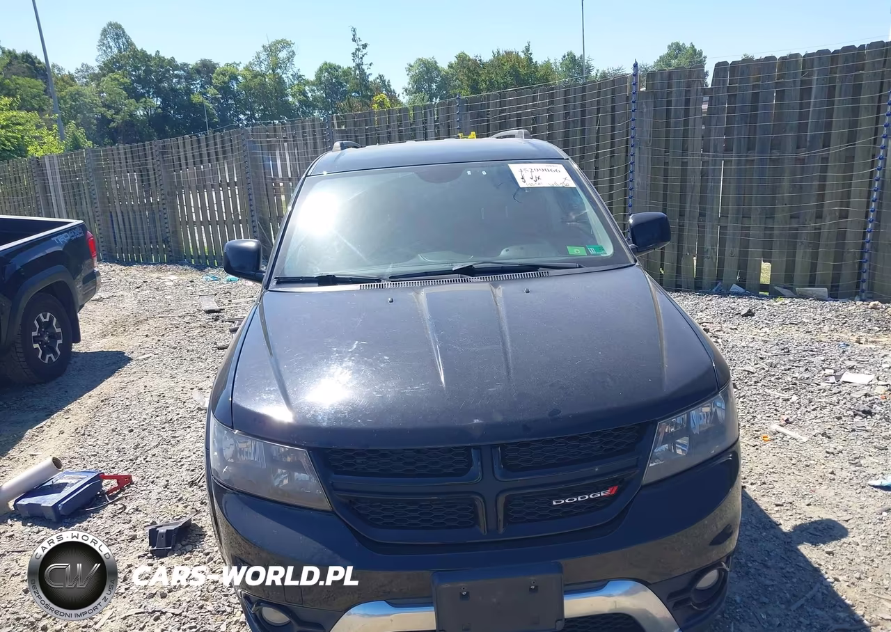 2017 Dodge Journey Crossroad Plus Awd VIN:3C4PDDGG7HT565048 - 6