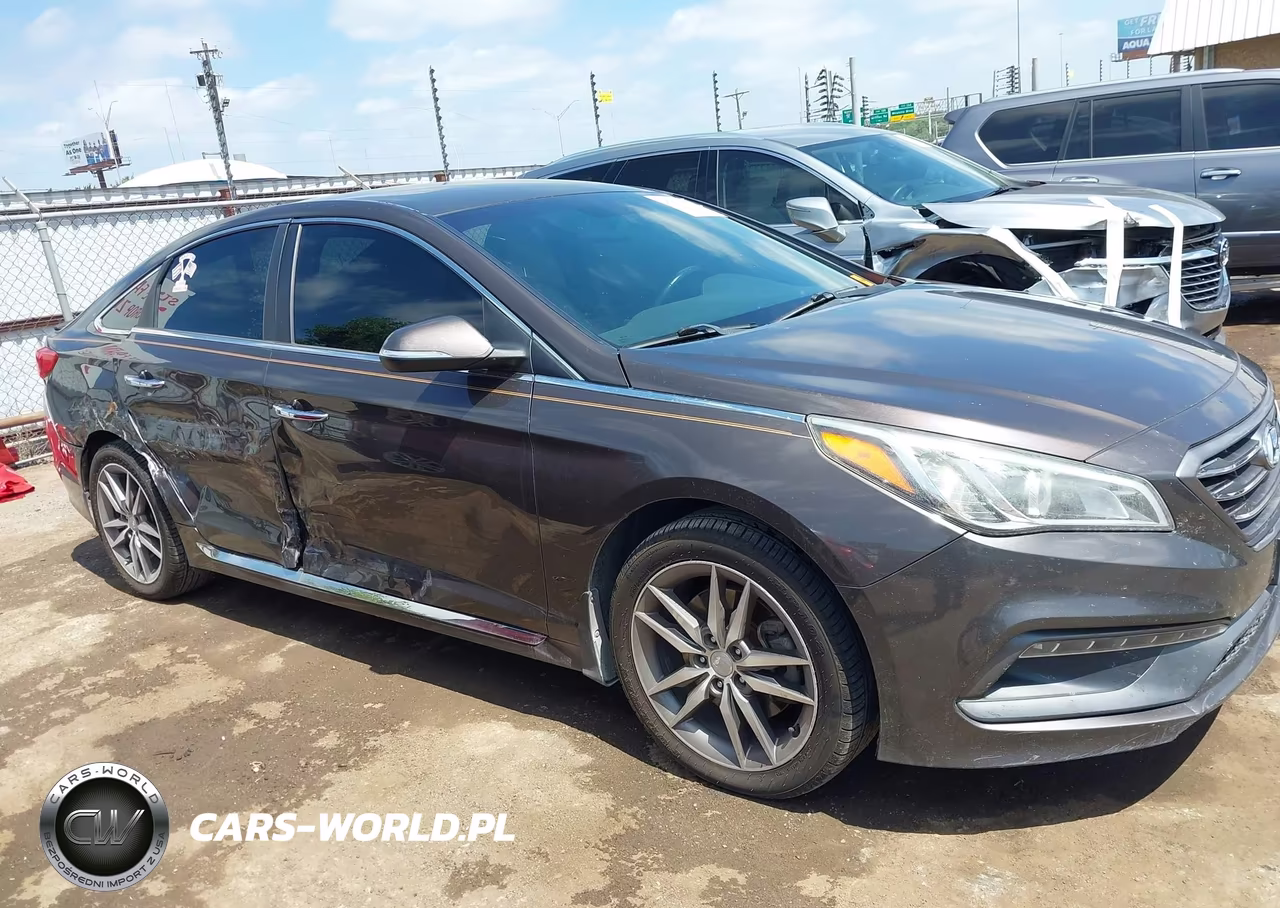 2015 Hyundai Sonata Sport 2.0T VIN:5NPE34AB7FH224740 - 13