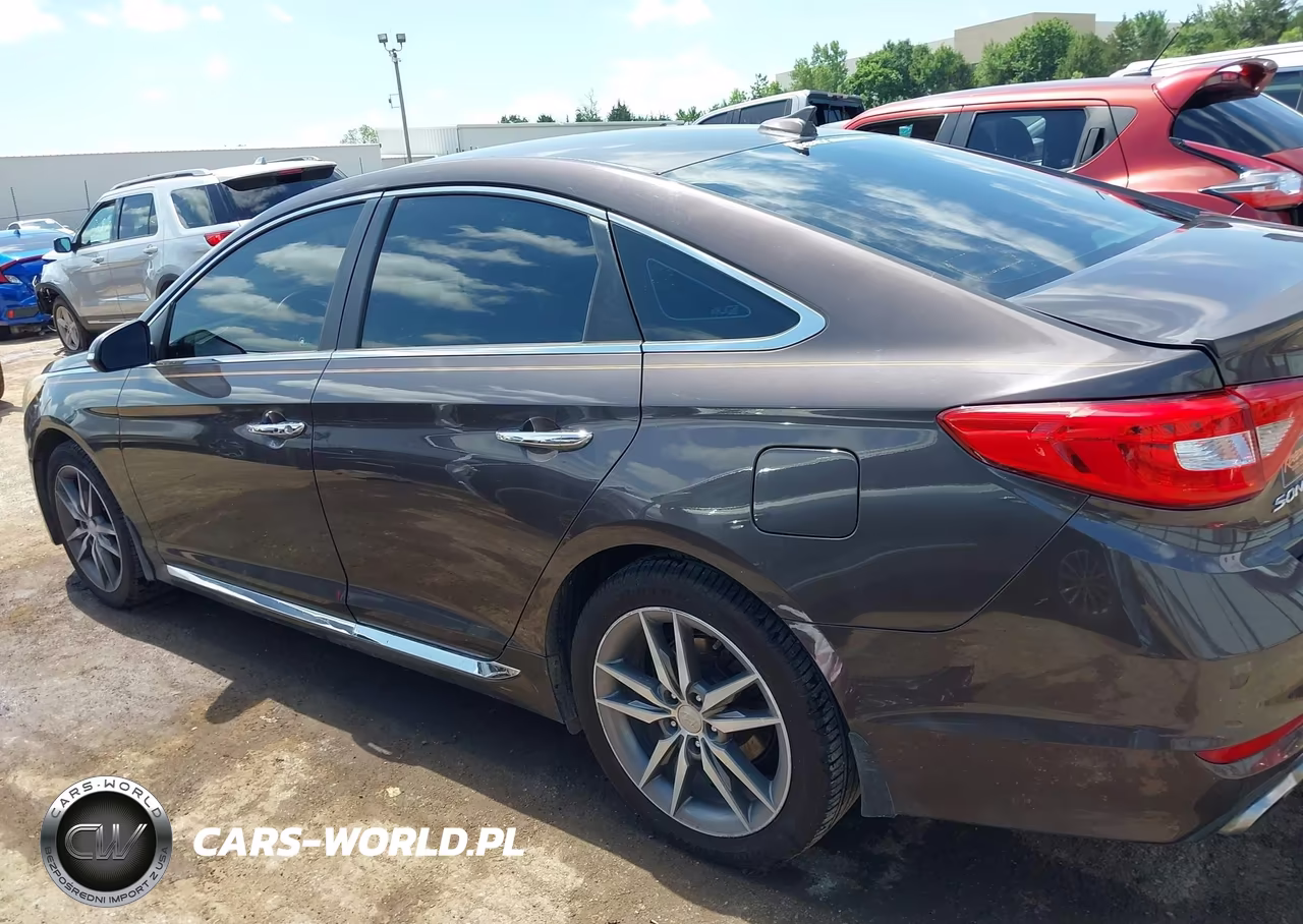 2015 Hyundai Sonata Sport 2.0T VIN:5NPE34AB7FH224740 - 14