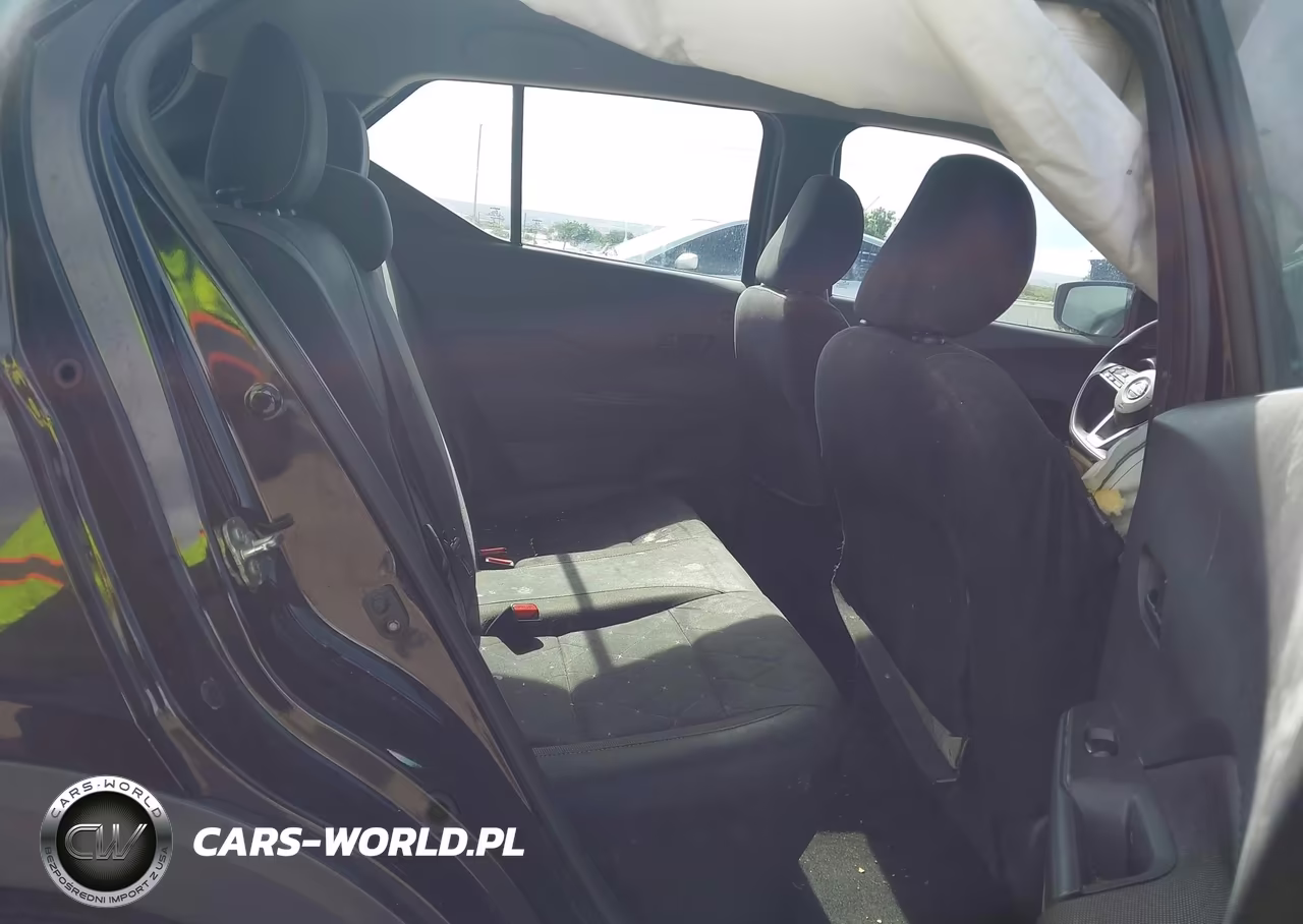 2019 Nissan Kicks S VIN:3N1CP5CU8KL544954 - 8