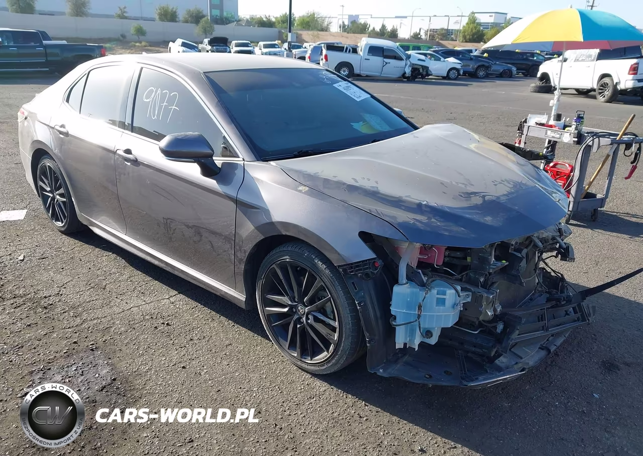 2022 Toyota Camry Xse Hybrid – zdjęcie 1 z 20