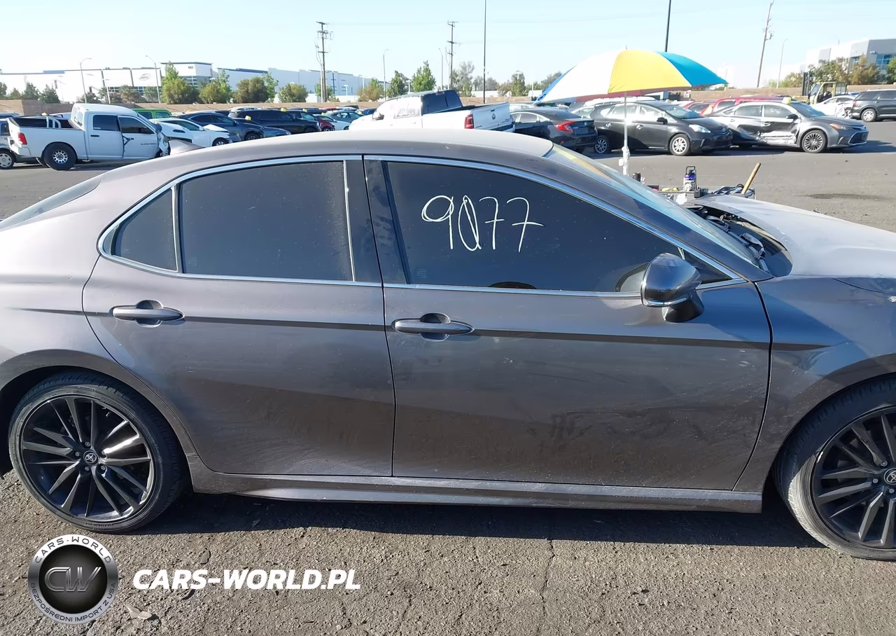 2022 Toyota Camry Xse Hybrid VIN:4T1K31AK3NU573752 - 14