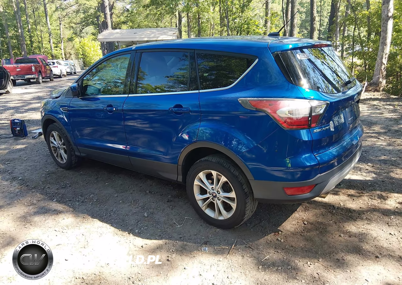 2017 Ford Escape Se VIN:1FMCU9GD5HUA18069 - 3