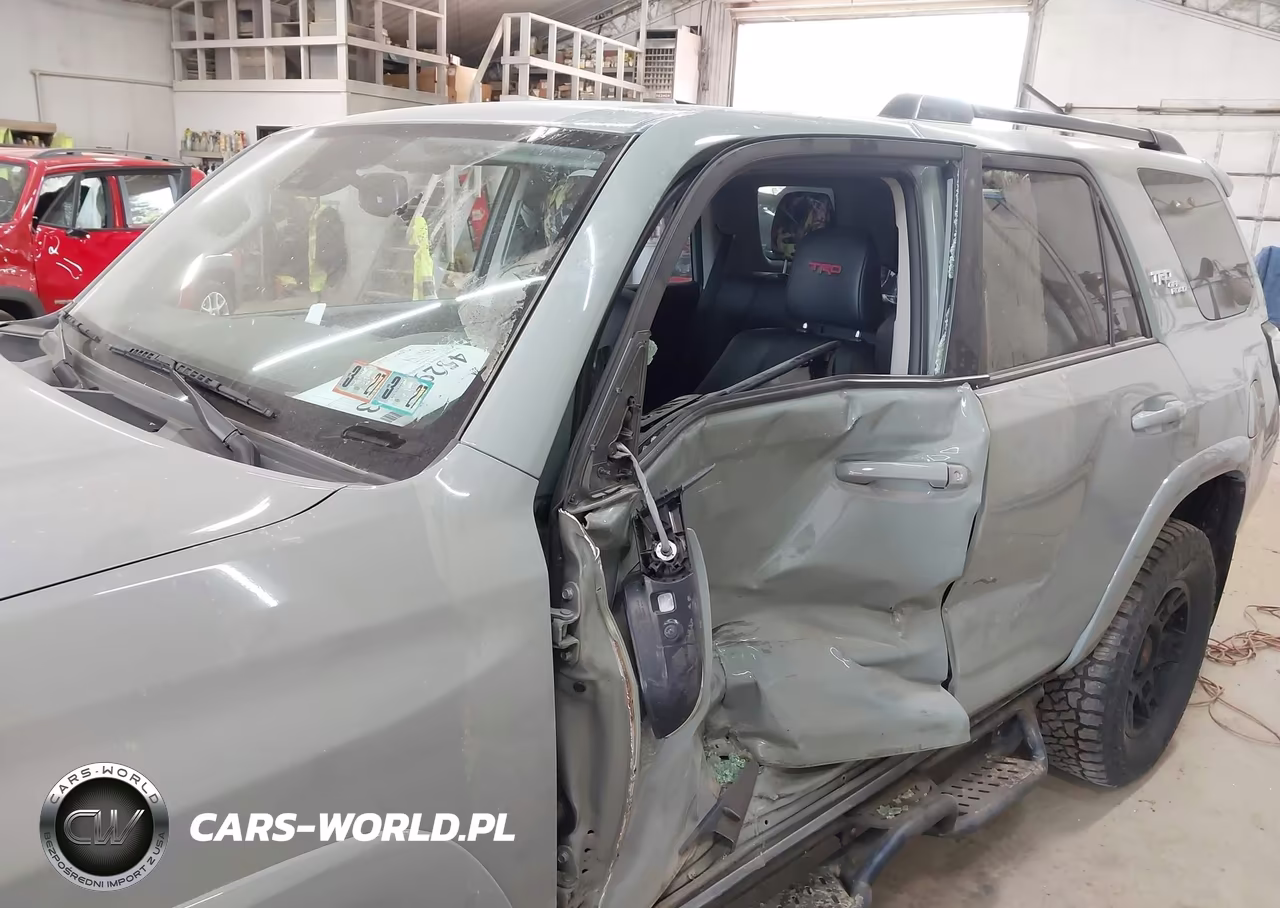 2022 Toyota 4Runner Trd Off Road Premium VIN:JTERU5JR7N6026844 - 17