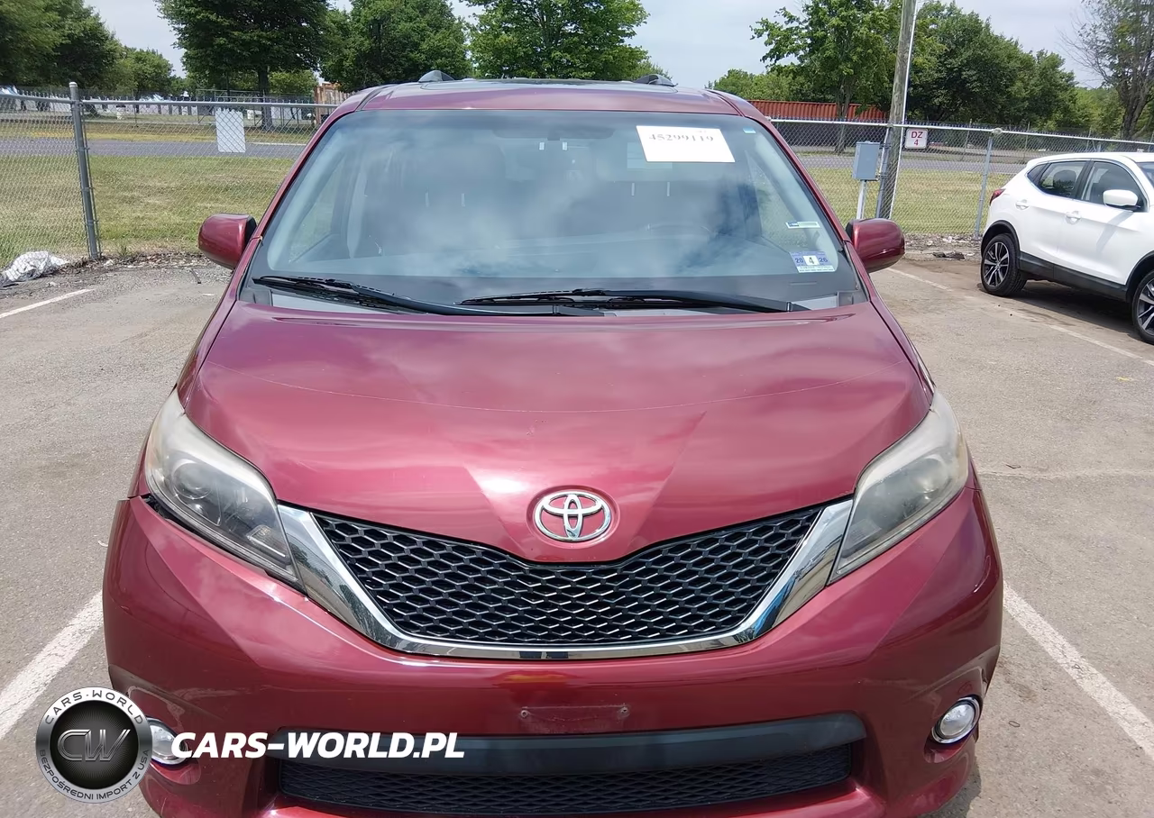 2017 Toyota Sienna Se 8 Passenger VIN:5TDXZ3DC5HS828967 - 12