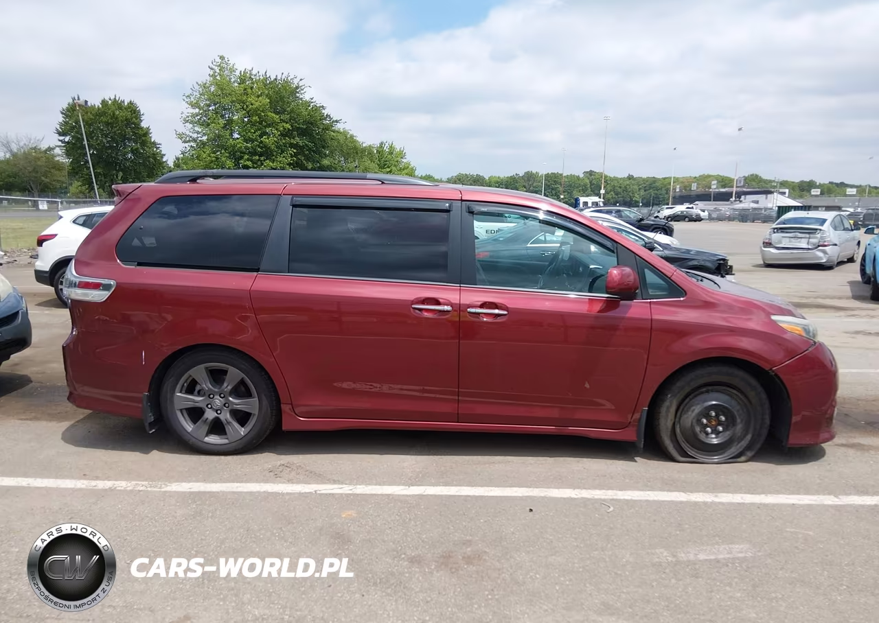2017 Toyota Sienna Se 8 Passenger VIN:5TDXZ3DC5HS828967 - 13