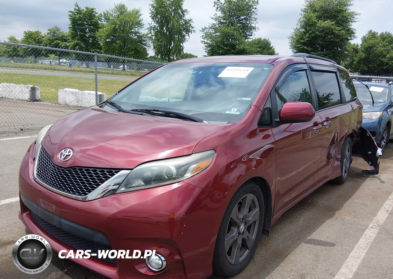 2017 Toyota Sienna Se 8 Passenger VIN:5TDXZ3DC5HS828967 - 2
