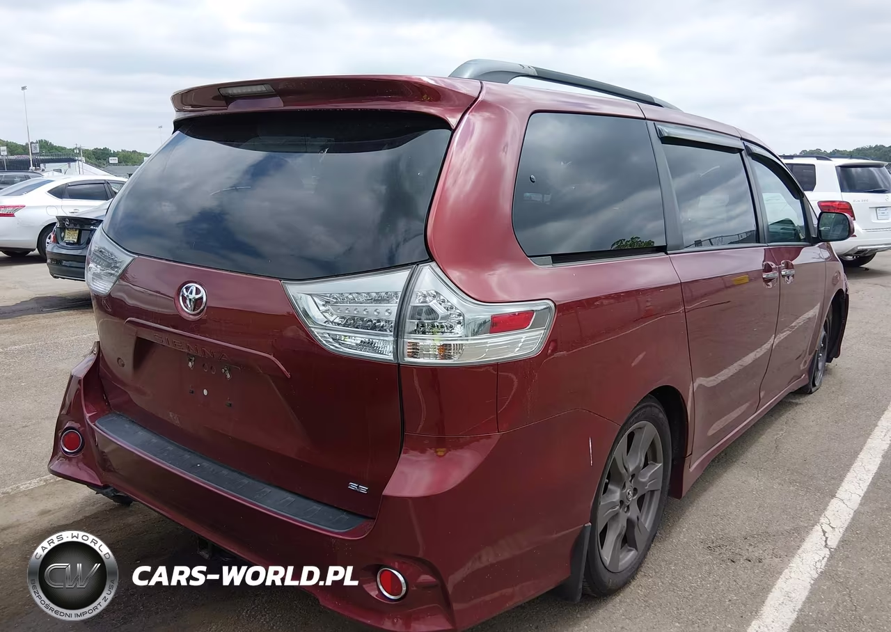 2017 Toyota Sienna Se 8 Passenger VIN:5TDXZ3DC5HS828967 - 4