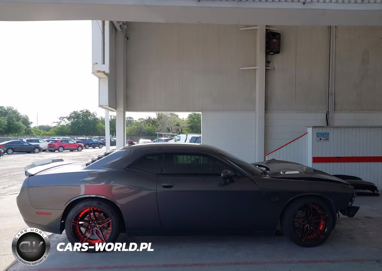 2018 Dodge Challenger Sxt Plus VIN:2C3CDZAG3JH279527 - 14