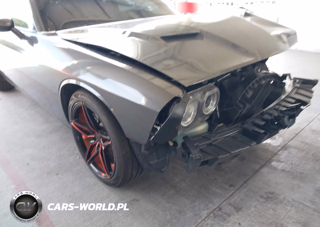 2018 Dodge Challenger Sxt Plus VIN:2C3CDZAG3JH279527 - 6