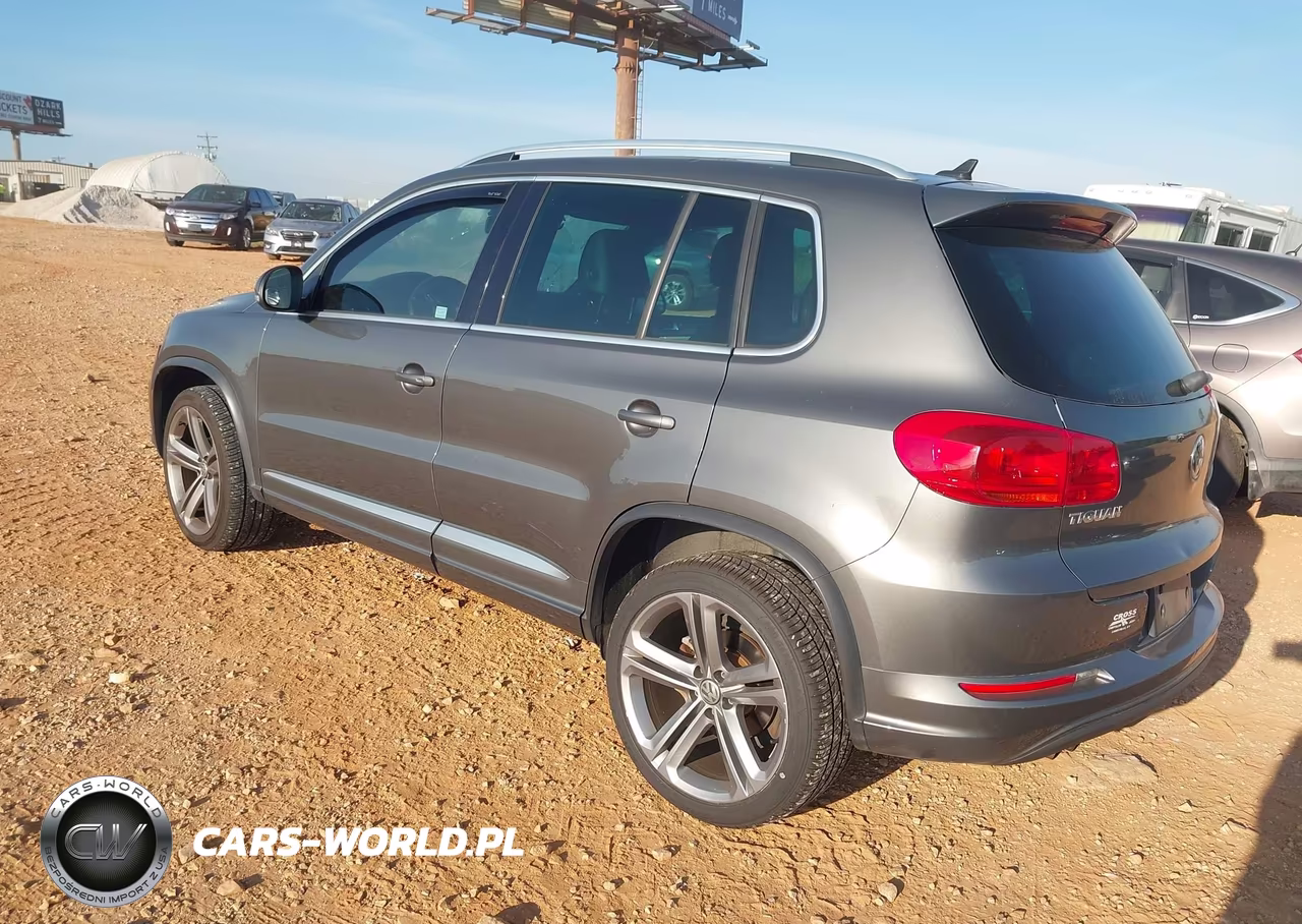 2015 Volkswagen Tiguan R-Line VIN:WVGBV7AX5FW019904 - 3