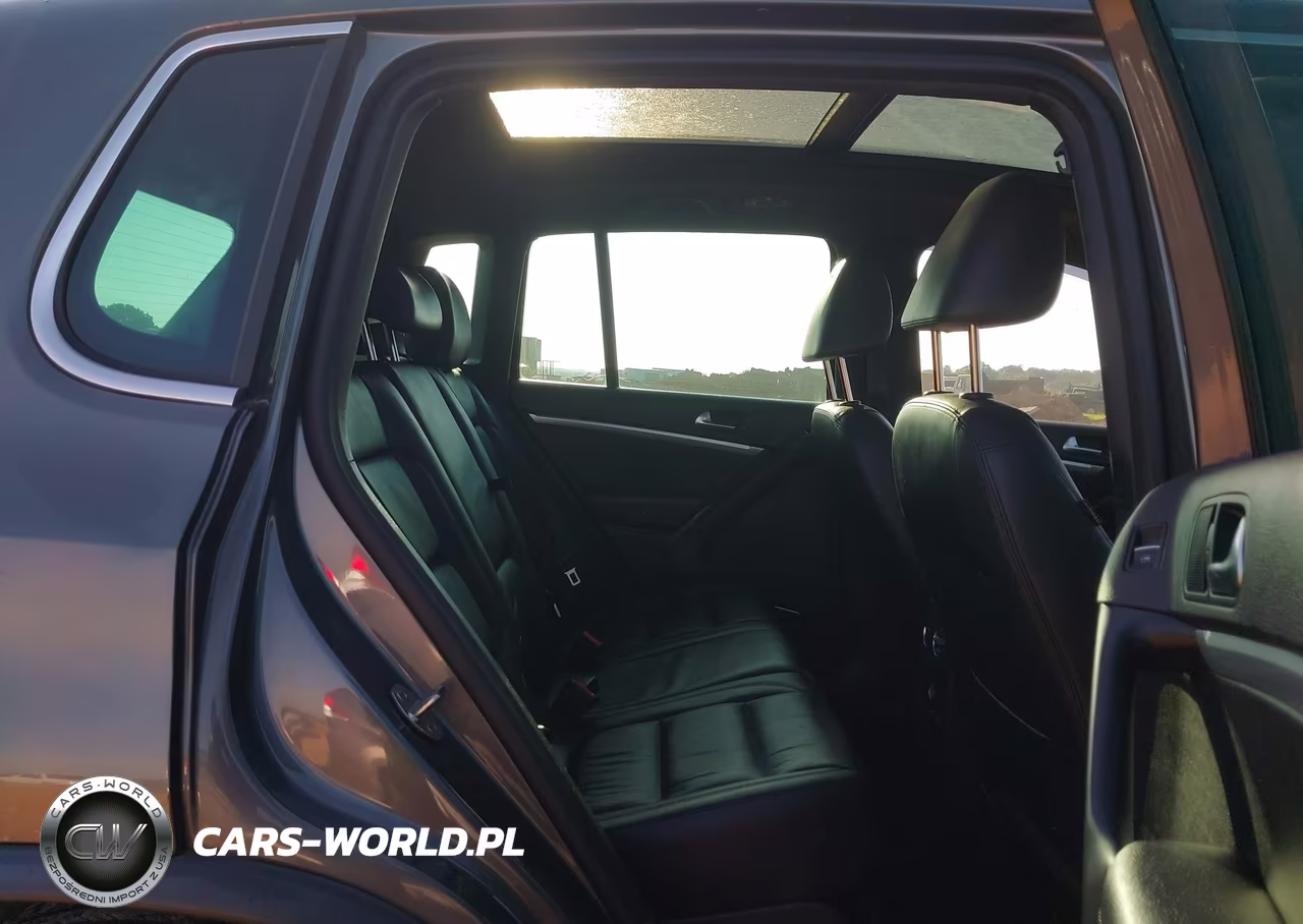 2015 Volkswagen Tiguan R-Line VIN:WVGBV7AX5FW019904 - 8