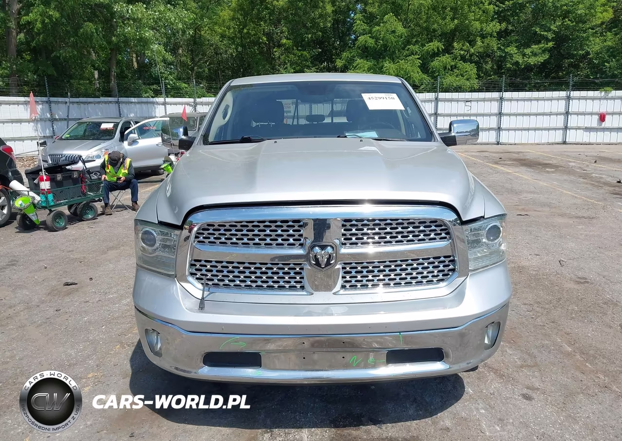 2016 Ram 1500 Laramie VIN:1C6RR7VMXGS250630 - 12