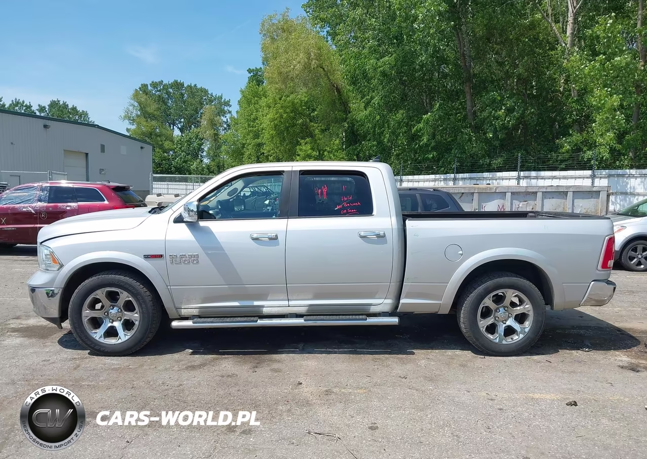2016 Ram 1500 Laramie VIN:1C6RR7VMXGS250630 - 14
