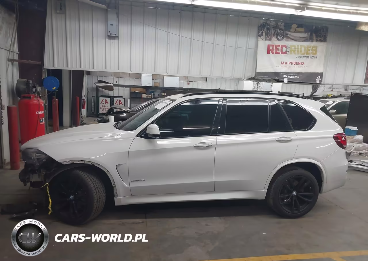 2018 BMW X5 xDrive35I VIN:5UXKR0C56J0X96940 - 15