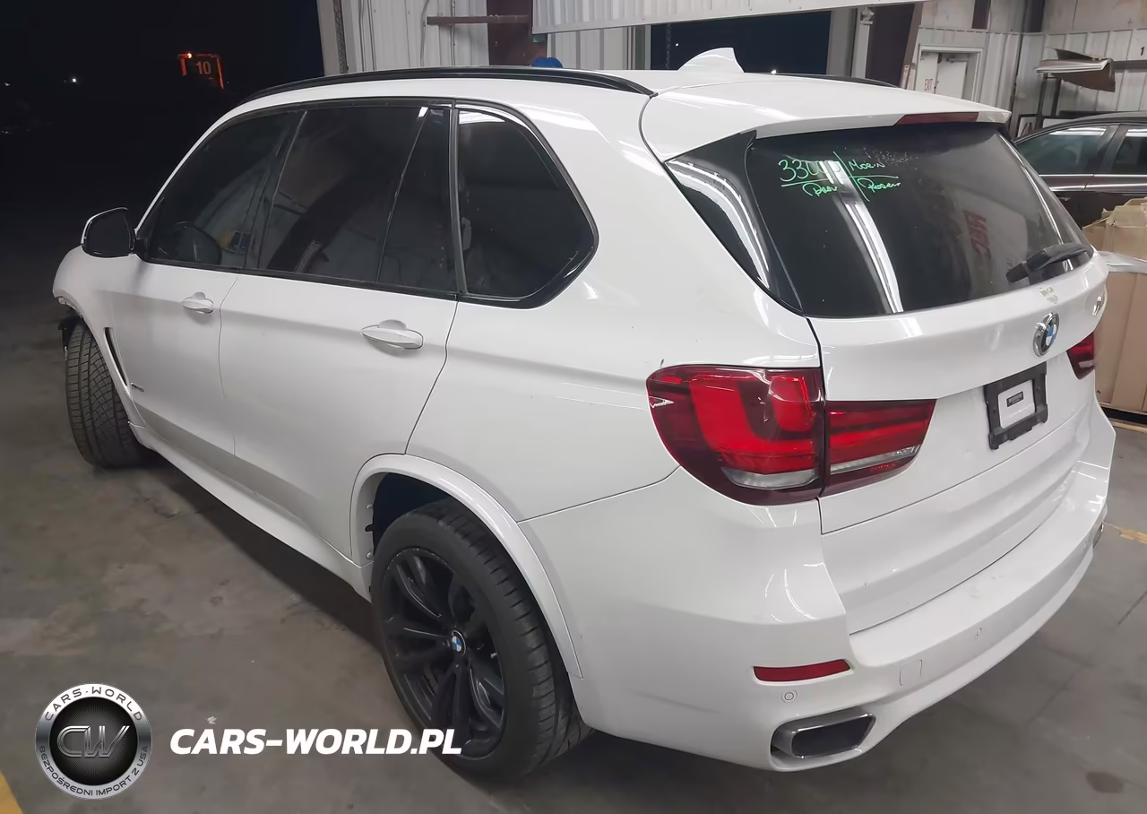 2018 BMW X5 xDrive35I VIN:5UXKR0C56J0X96940 - 3