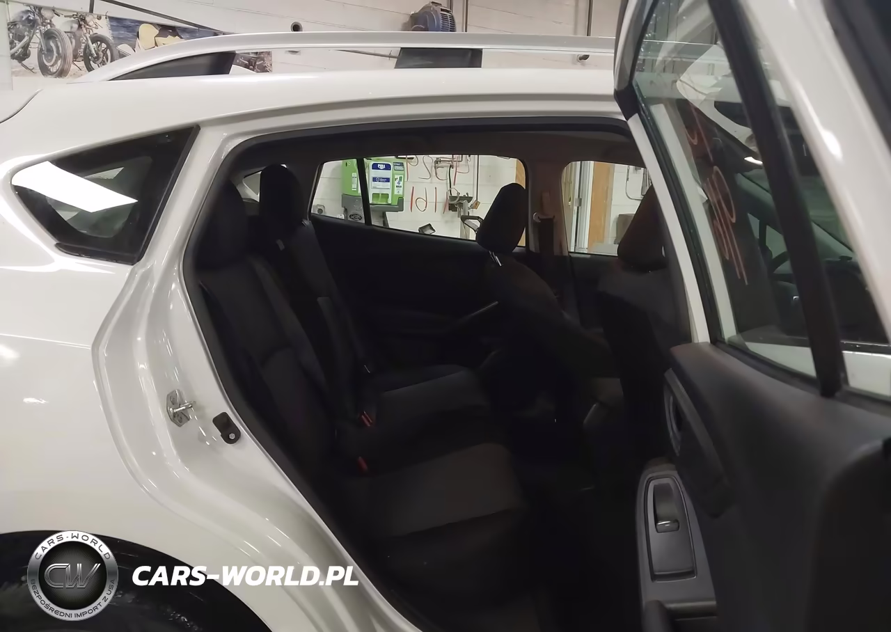 2018 Subaru Impreza 2.0I Premium VIN:4S3GTAB63J3711186 - 8