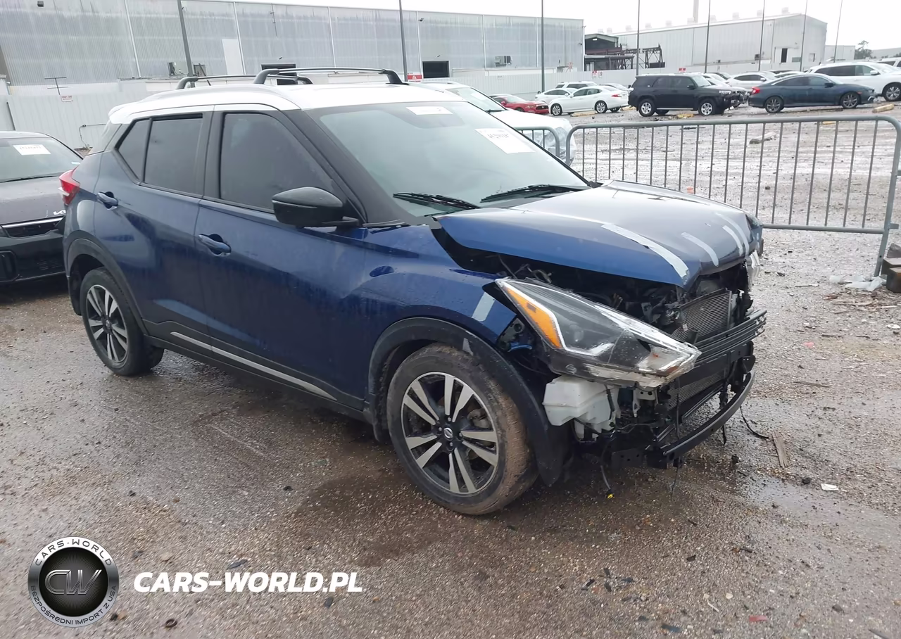 2018 Nissan Kicks Sr