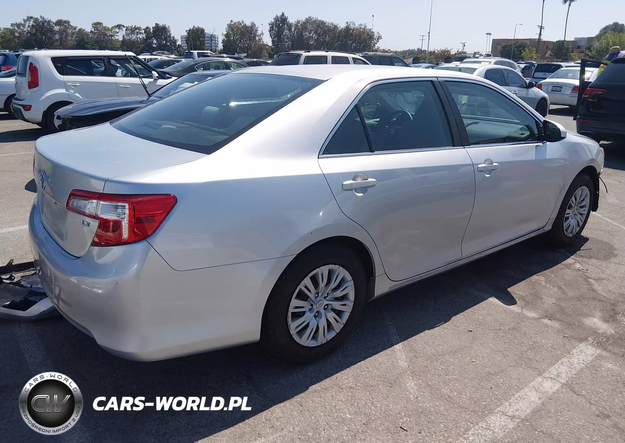2012 Toyota Camry Le VIN:4T4BF1FK6CR253585 - 4