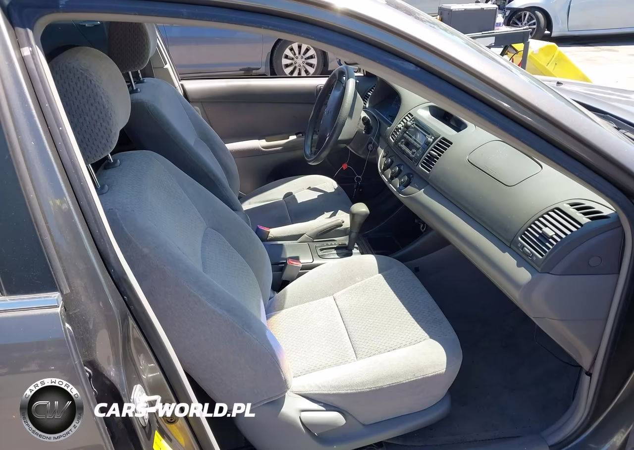 2003 Toyota Camry Le V6 VIN:4T1BF30K43U551664 - 5