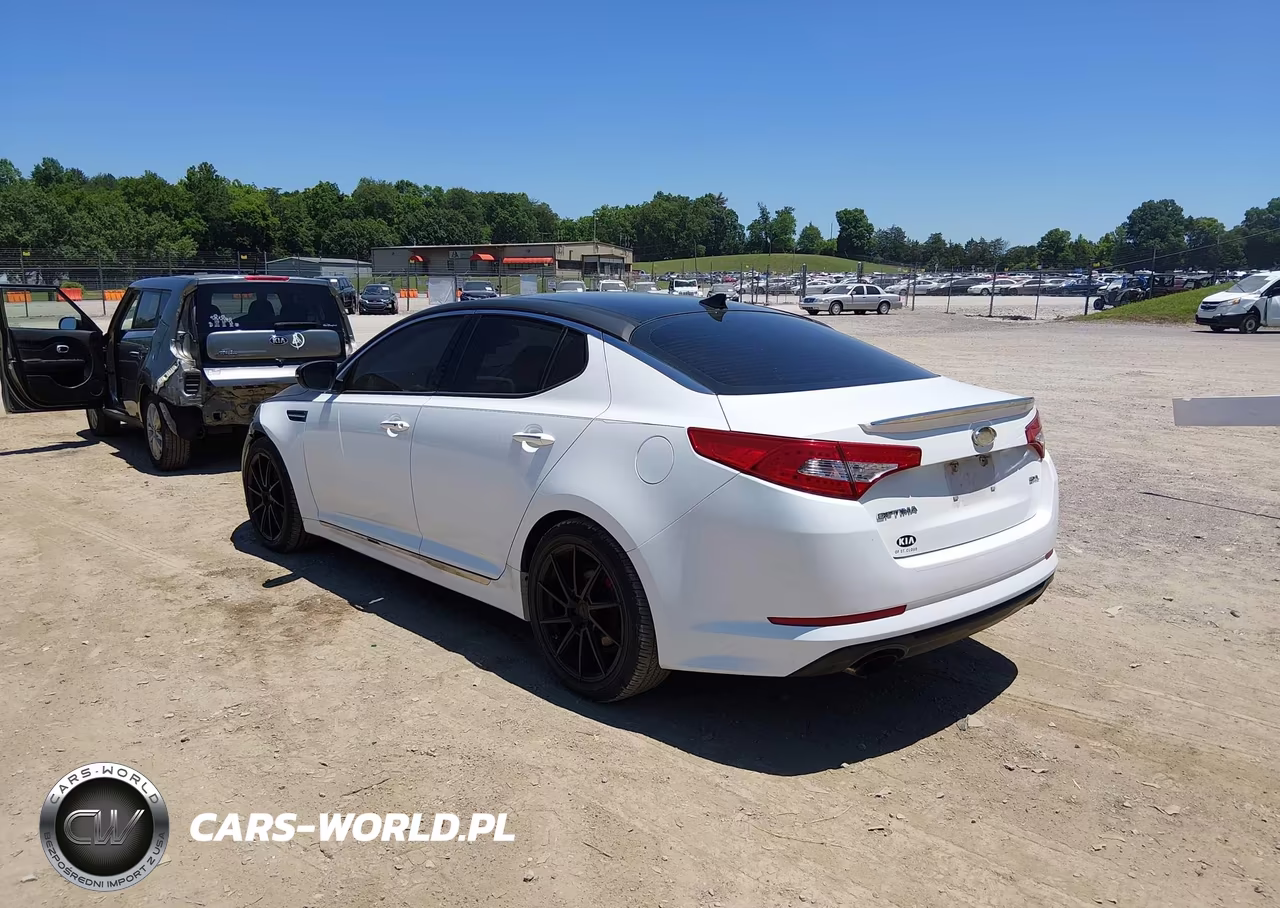 2013 Kia Optima Sx VIN:5XXGR4A67DG216589 - 3
