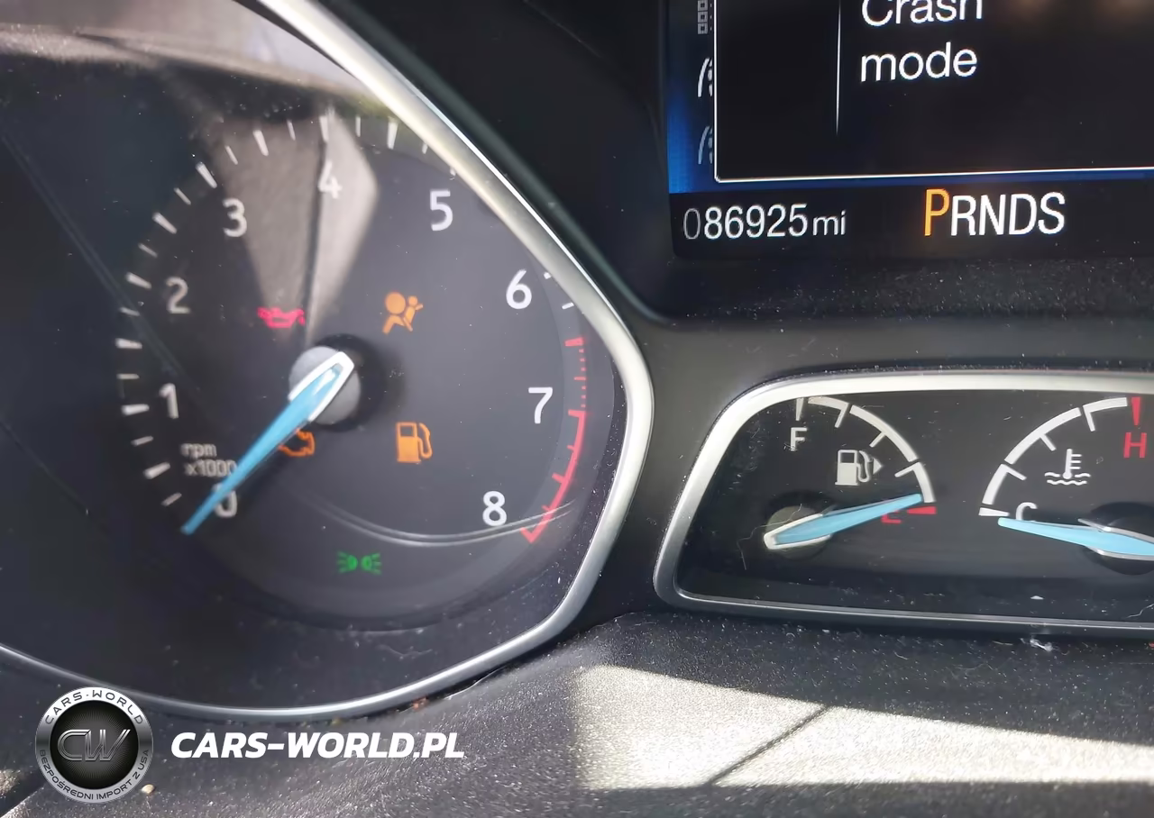 2015 Ford Focus Titanium VIN:1FADP3N28FL361384 - 15