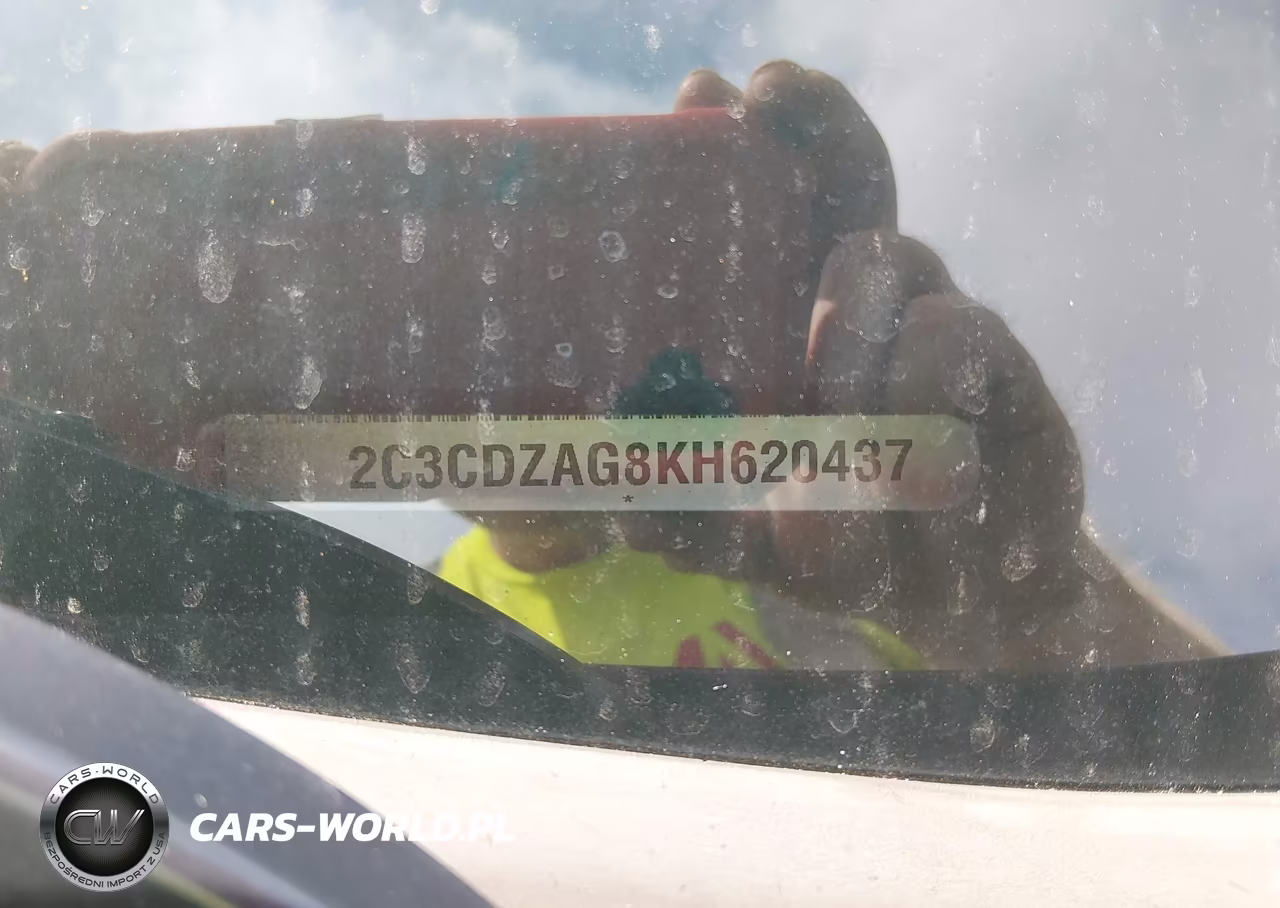 2019 Dodge Challenger Sxt VIN:2C3CDZAG8KH620437 - 9
