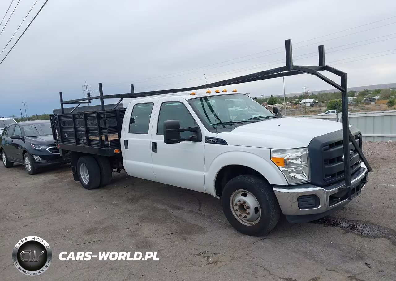 2016 Ford F-350 Chassis Xl