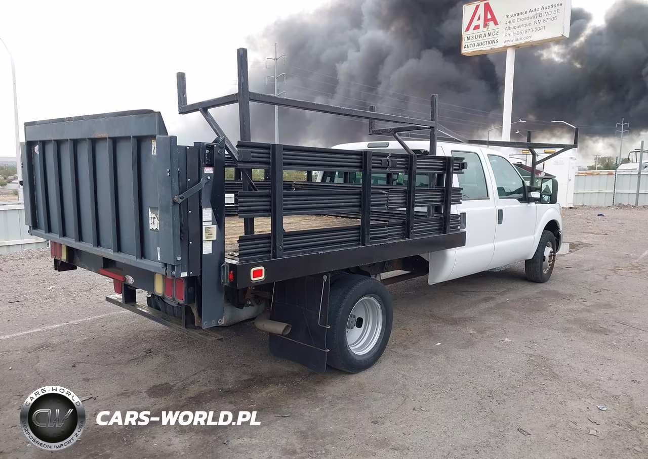 2016 Ford F-350 Chassis Xl VIN:1FD8W3G6XGED01509 - 4