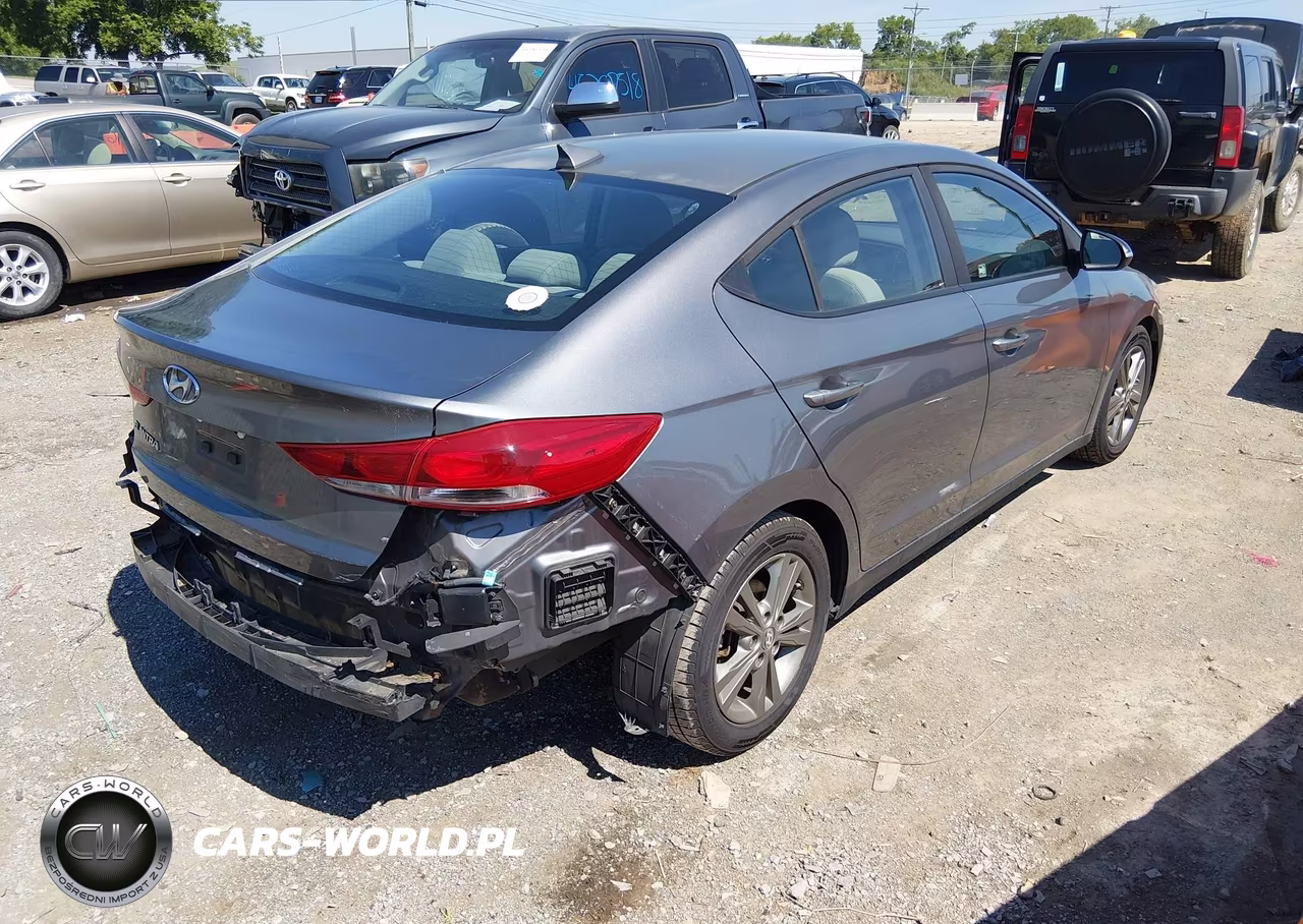 2018 Hyundai Elantra Sel VIN:5NPD84LFXJH354016 - 4