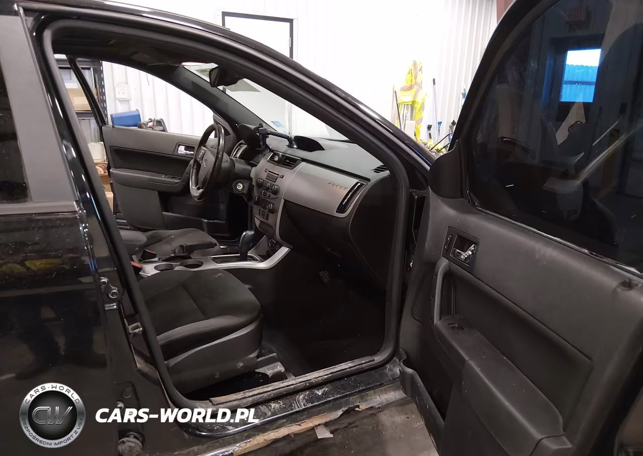 2009 Ford Focus Ses VIN:1FAHP36NX9W106667 - 5
