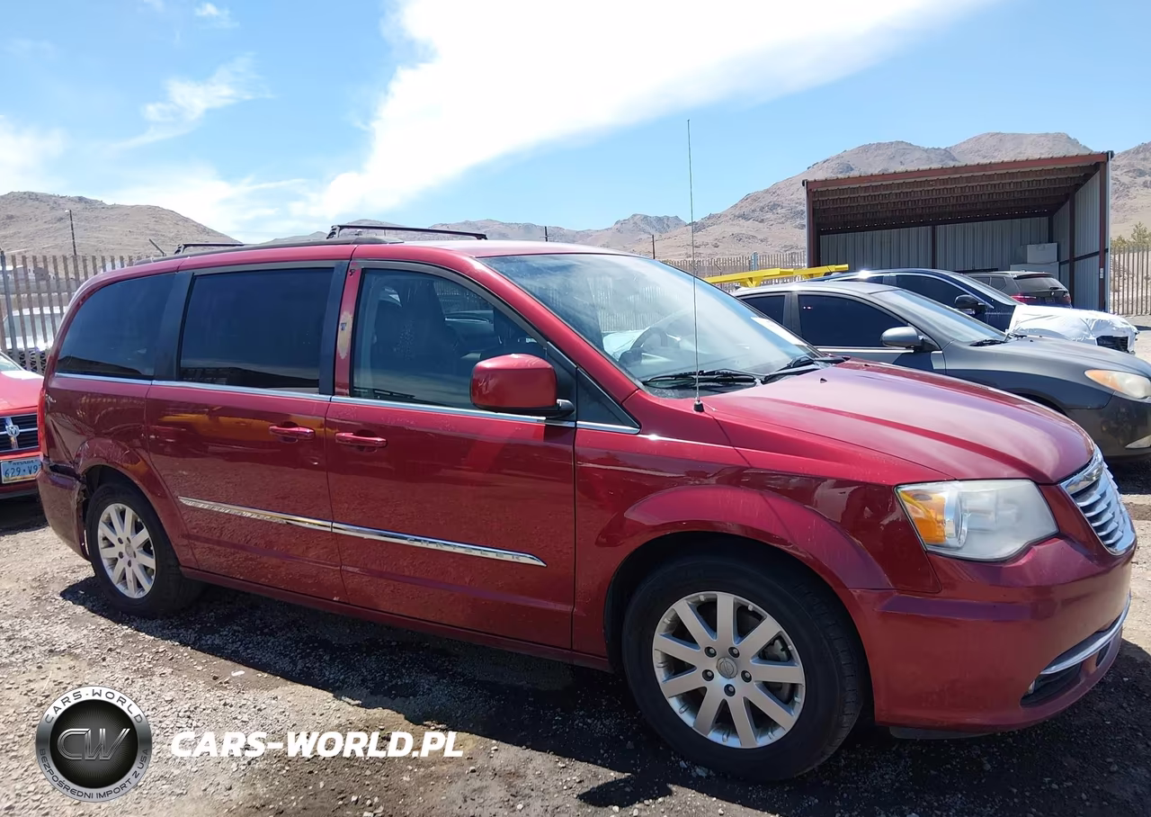 2015 Chrysler Town & Country Touring VIN:2C4RC1BG6FR544662 - 13