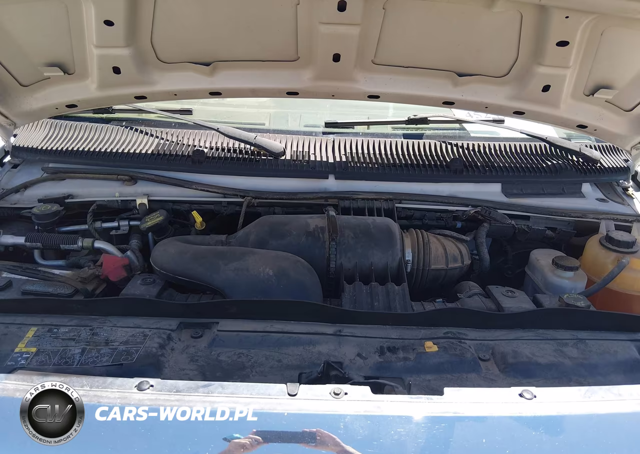 2010 Ford E-350 Super Duty Xl-Xlt VIN:1FBNE3BL8ADA16543 - 10