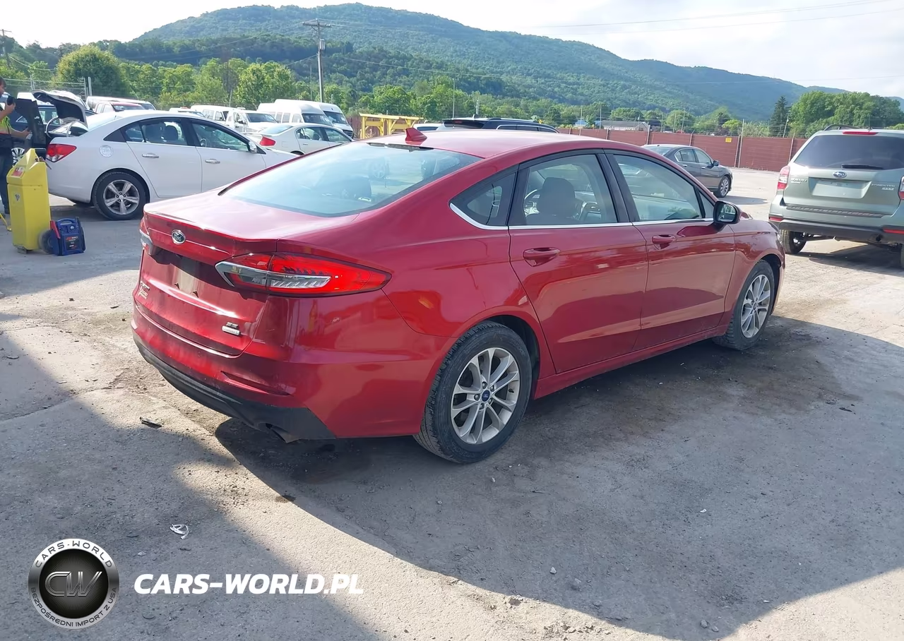 2020 Ford Fusion Se VIN:3FA6P0HD7LR124273 - 4