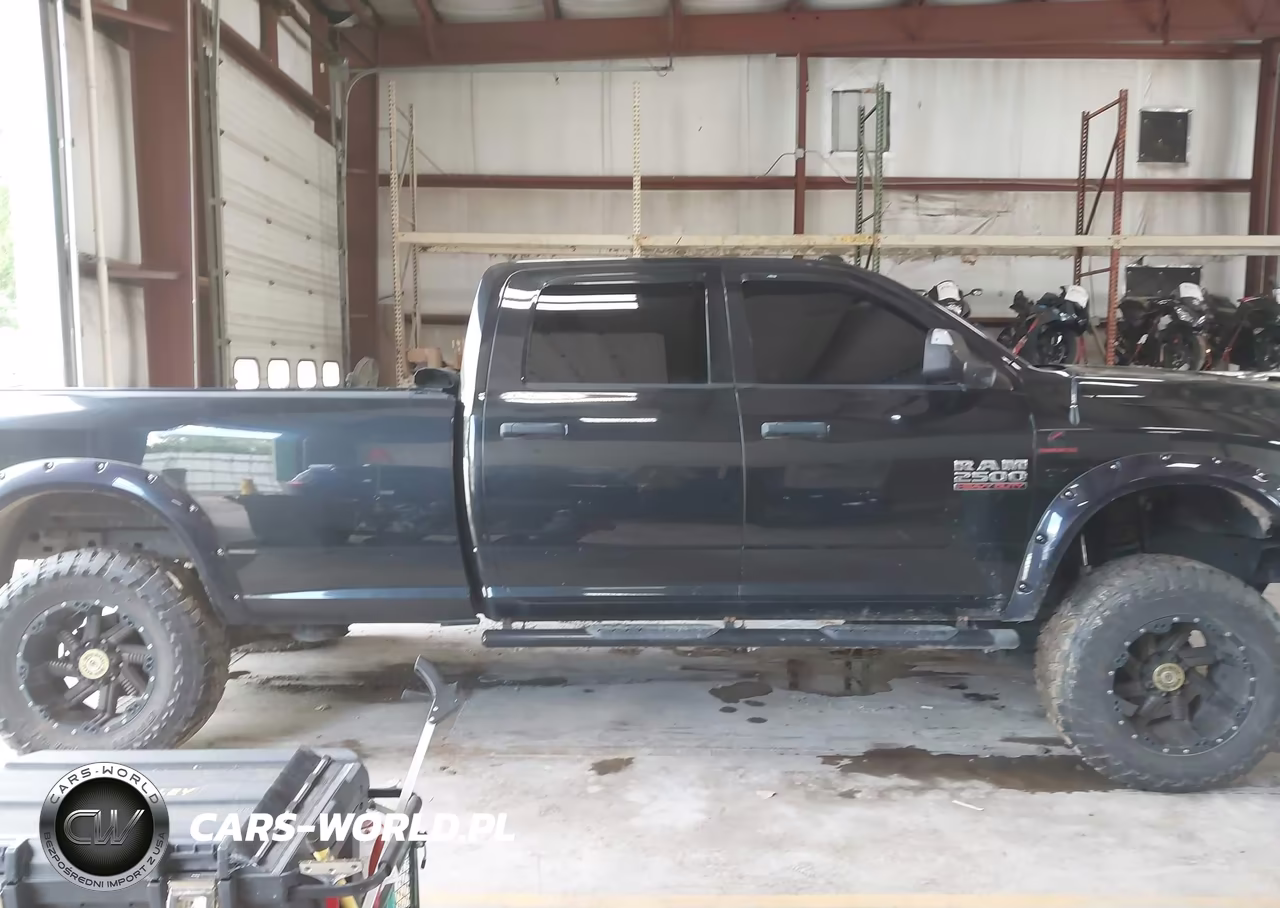2016 Ram 2500 Tradesman VIN:3C6UR5HL5GG126581 - 13