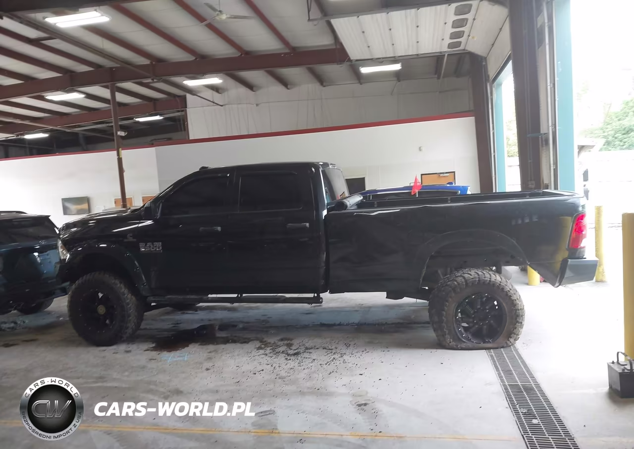 2016 Ram 2500 Tradesman VIN:3C6UR5HL5GG126581 - 14