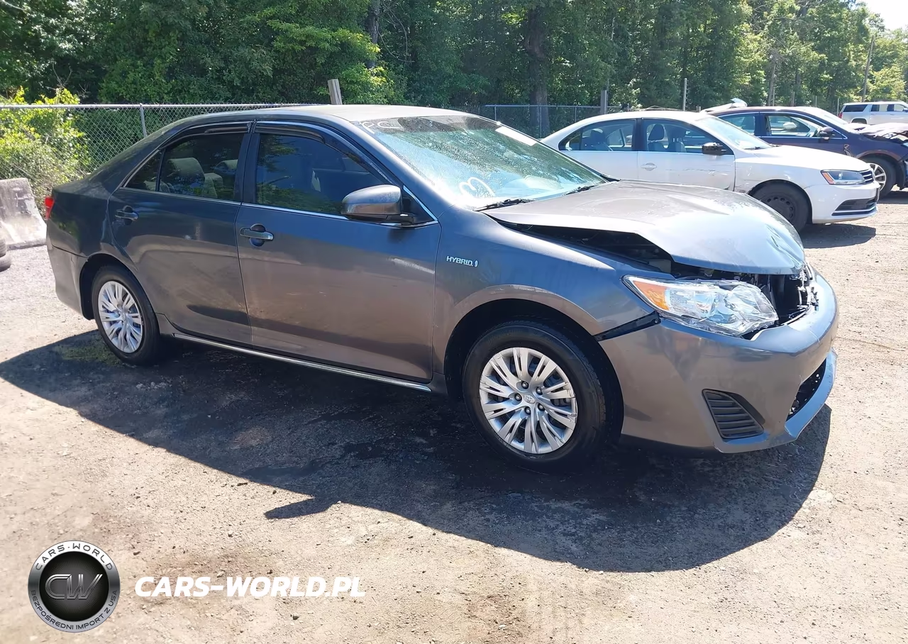 2013 Toyota Camry Hybrid – zdjęcie 1 z 16