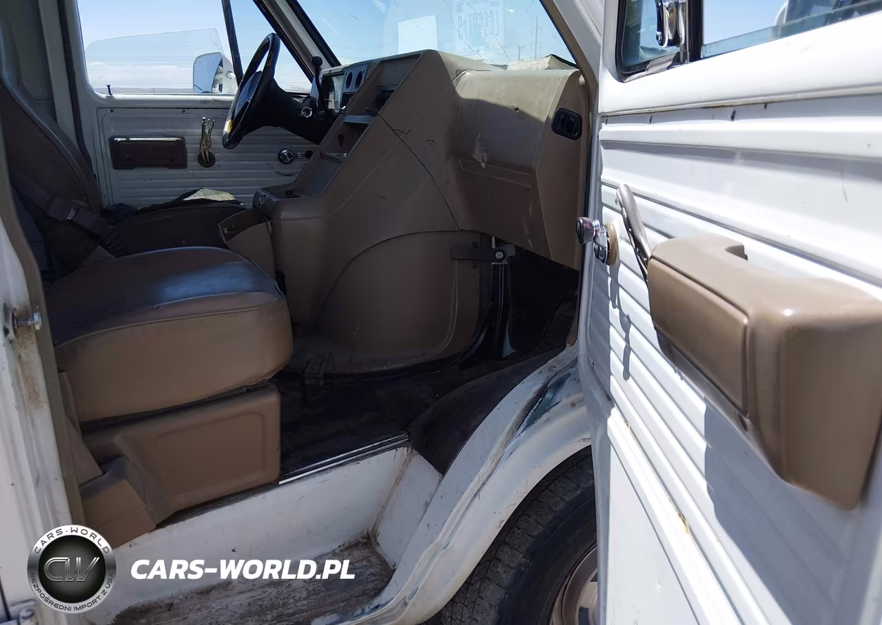 1992 Chevrolet G10 VIN:2GCCG15ZXN4104558 - 5