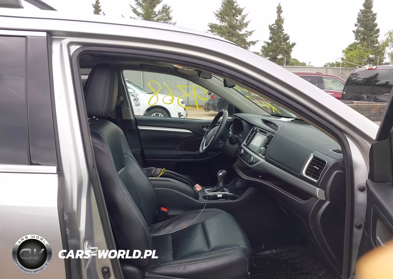 2015 Toyota Highlander Xle V6 VIN:5TDJKRFH9FS182559 - 5