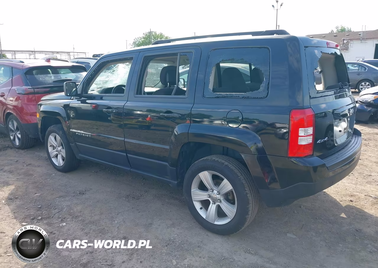 2014 Jeep Patriot Latitude VIN:1C4NJRFB6ED501913 - 3