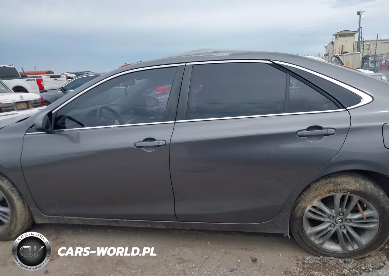 2016 Toyota Camry Se VIN:4T1BF1FK3GU117303 - 15